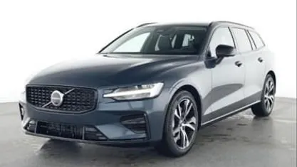 Gebraucht Volvo V60 Plus 197 PS (144 kW) 2025 Blau Kombi