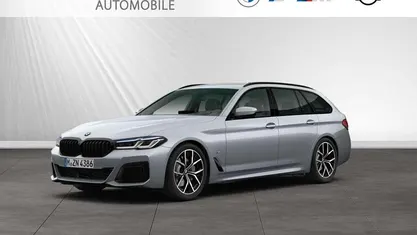 Bluestone metallic Gebraucht 2022 BMW 530 M Sport Kombi | 37.777 € (Fairer Preis)