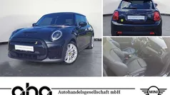 Schwarz Gebraucht 2022 Mini Cooper SE Classic Kleinwagen | 18.660 € (Fairer Preis)