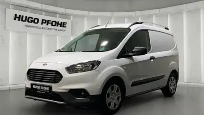 Gebraucht Ford Transit Trend 101 PS (74 kW) 2023 Weiß Van