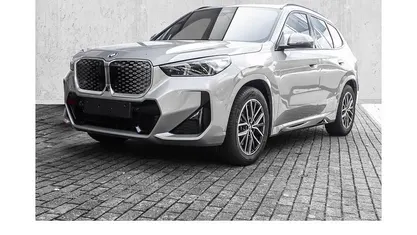 Silber Neu 2025 BMW iX1 M Sport SUV | 55.490 € (Fairer Preis)