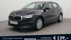 Candy weiss Gebraucht 2024 Skoda Fabia Active Kleinwagen | 15.980 € (Guter Preis)