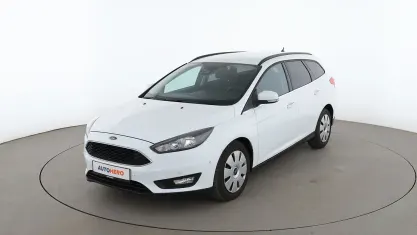 Gebraucht Ford Focus Cool & Connect 125 PS (91 kW) 2018 Weiß Kombi