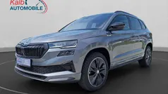 Graphite grau metallic Gebraucht 2023 Skoda Karoq SportLine SUV | 31.999 € (Fairer Preis)
