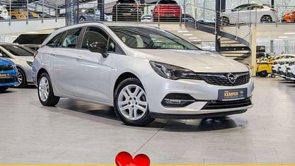 Używany Opel Astra Edition 122 KM (89 kW) 2022 Srebrny Kombi