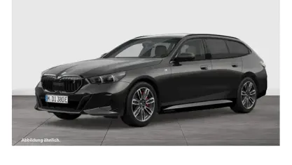 Usata BMW i5 M Sport 250 kW (340 CV) 2025 Grigio Station wagon