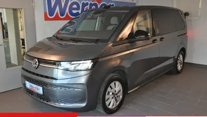 Gebraucht VW T7 Life 150 PS (110 kW) 2025 Indiumgrau metallic Van