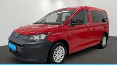 Rot Gebraucht 2021 VW Caddy Basis Van / Kleinbus | 21.298 € (Fairer Preis)