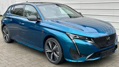 Gebraucht Peugeot 308 GT 145 PS (106 kW) 2025 Obsession blau Limousine