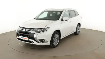 Gebraucht Mitsubishi Outlander P-HEV Top 82 PS (60 kW) 2020 Weiß SUV