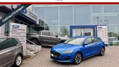 Blau Gebraucht 2023 Ford Focus Titanium Limousine | 23.950 € (Fairer Preis)