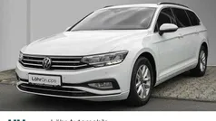 Weiß Gebraucht 2021 VW Passat Business Kombi | 23.980 € (Fairer Preis)