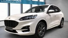 Weiß Gebraucht 2023 Ford Kuga ST-Line SUV | 26.480 € (Superpreis)