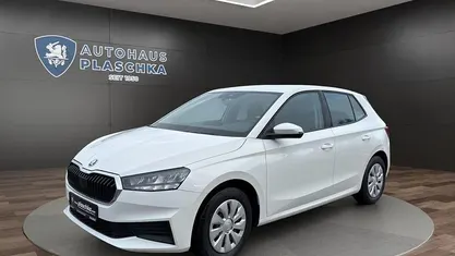 Candyweiß Gebraucht 2022 Skoda Fabia Active Limousine | 13.950 € (Fairer Preis)