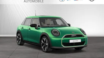 Gebraucht Mini Cooper 156 PS (114 kW) 2024 British racing green iv metallic Kleinwagen