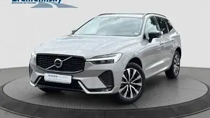 Gebraucht Volvo XC60 Plus 197 PS (144 kW) 2023 Silber SUV