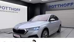 Silber Gebraucht 2023 Skoda Octavia Ambition Limousine | 22.443 € (Fairer Preis)