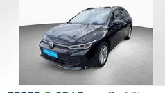 Grenadilschwarz metallic Gebraucht 2024 VW Golf VIII Life Kombi | 28.880 € (Fairer Preis)