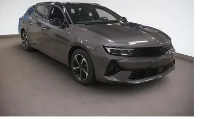 Gebraucht Opel Astra 131 PS (96 kW) 2025 Vulkan grau Kleinwagen