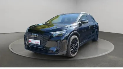 Gebraucht Audi Q4 e-tron Comfort 219 kW (299 PS) 2022 Mythosschwarz metallic SUV