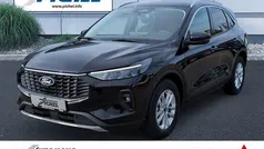 Schwarz(metallic) Neu 2024 Ford Kuga Titanium SUV | 32.490 € (Fairer Preis)