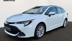 Weiß Gebraucht 2024 Toyota Corolla Business Edition Kombi | 26.990 € (Guter Preis)