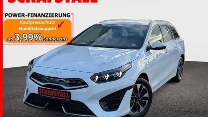Weiß Gebraucht 2022 Kia Ceed Sportswagon Comfort Kombi | 18.939 € (Guter Preis)