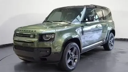 Neu Land Rover Defender SE Dynamic 200 PS (147 kW) 2026 Grün SUV