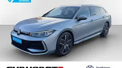 Gebraucht 2025 VW Passat R-line Kombi | 42.890 € (Superpreis)