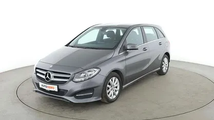 Grau Gebraucht 2015 Mercedes B180 Style Van / Kleinbus | 12.820 € (Fairer Preis)