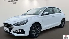 Atlas weiß Neu 2024 Hyundai i30 Trend Limousine | 25.490 € (Guter Preis)
