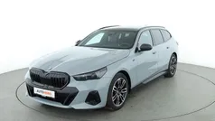 Grau Gebraucht 2024 BMW 520 M Sport Kombi | 53.510 € (Superpreis)
