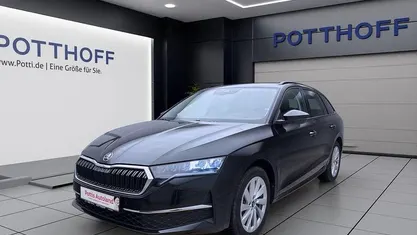 Gebraucht 2025 Skoda Octavia Selection Kombi | 28.922 € (Fairer Preis)