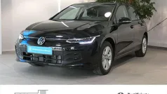 Grenadillschwarz metallic Gebraucht 2025 VW Golf VIII Life Limousine | 27.500 € (Fairer Preis)