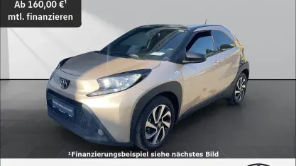 Gebraucht Toyota Aygo X Comfort 72 PS (52 kW) 2022 Schwarz SUV
