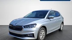 Brilliantsilber Gebraucht 2023 Skoda Fabia Ambition Limousine | 17.980 € (Fairer Preis)