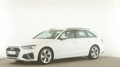 Gebraucht Audi A4 S-Line 136 PS (100 kW) 2023 Ibisweiß Kombi
