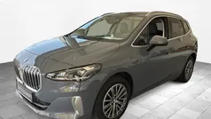 Grau Gebraucht 2023 BMW 218 Active Tourer Luxury Line Van / Kleinbus | 30.450 € (Fairer Preis)
