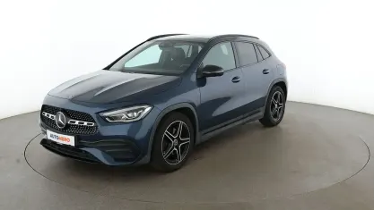 Gebraucht Mercedes GLA200 AMG line 163 PS (119 kW) 2020 Blau SUV