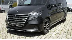 Grau Gebraucht 2024 Mercedes V300 Exclusive Van / Kleinbus | 80.750 € (Guter Preis)