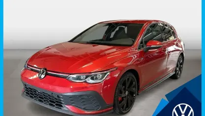Gebraucht VW Golf VIII GTI Clubsport 300 PS (220 kW) 2024 Rot Limousine