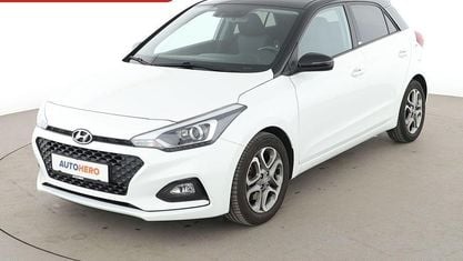 Gebraucht Hyundai i20 Advantage 101 PS (74 kW) 2020 Weiß Kleinwagen