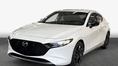 Ceramic white metallic Neu 2025 Mazda 3 Homura-Line Limousine | 26.990 € (Superpreis)