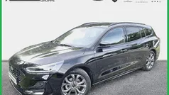 Schwarz Gebraucht 2024 Ford Focus ST-Line X Limousine | 24.990 € (Fairer Preis)