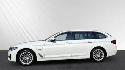Gebraucht BMW 530e 292 PS (214 kW) 2021 Weiss Kombi