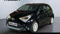 Schwarz Gebraucht 2021 Toyota Aygo X-play Kleinwagen | 10.390 € (Fairer Preis)