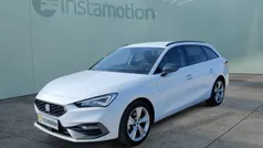 Weiß Gebraucht 2024 Seat Leon FR Van / Kleinbus | 26.401 € (Fairer Preis)