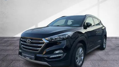 Phantom black / mic Gebraucht 2017 Hyundai Tucson Style SUV | 17.590 € (Etwas zu teuer)