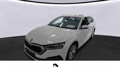 Weiß Gebraucht 2023 Skoda Octavia Style Kombi | 20.977 € (Fairer Preis)