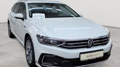 Pure white Gebraucht 2021 VW Passat GTE Kombi | 23.990 € (Fairer Preis)